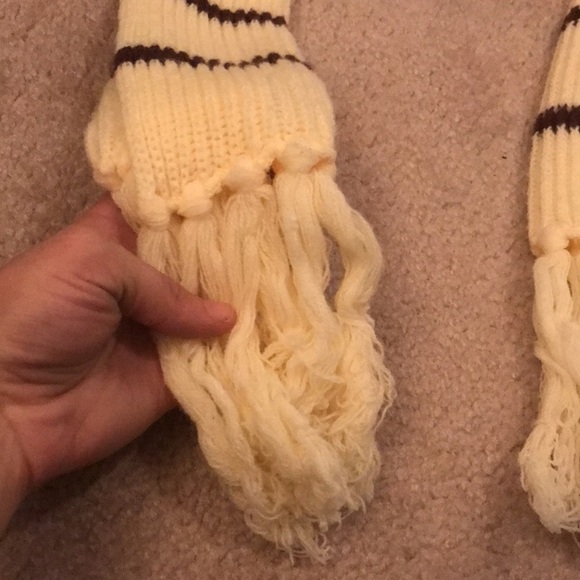 Vintage cream brown striped knit winter scarf - Picture 2 of 2